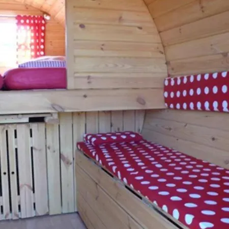 Schlafen Im Fass Mit Feldblick *